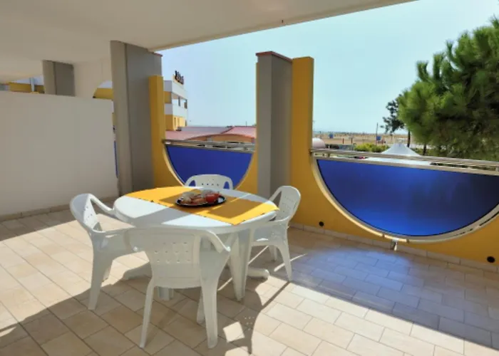 Beachfront With A Big Terrace - Beahost Apartment *