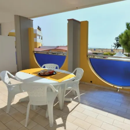 Beachfront With A Big Terrace - Beahost Apartment *
