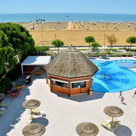 Beachfront With A Big Terrace - Beahost