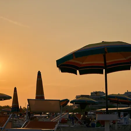 Beachfront With A Big Terrace - Beahost Bibione
