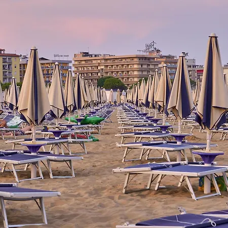 Beachfront With A Big Terrace - Beahost Апартаменты *